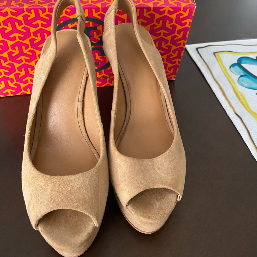 Nude suede sling back heels! Excellent condition!